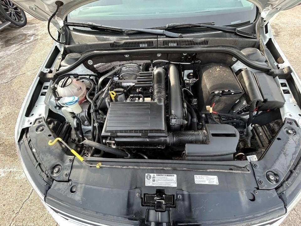 Used 2017 Volkswagen Jetta S image 14