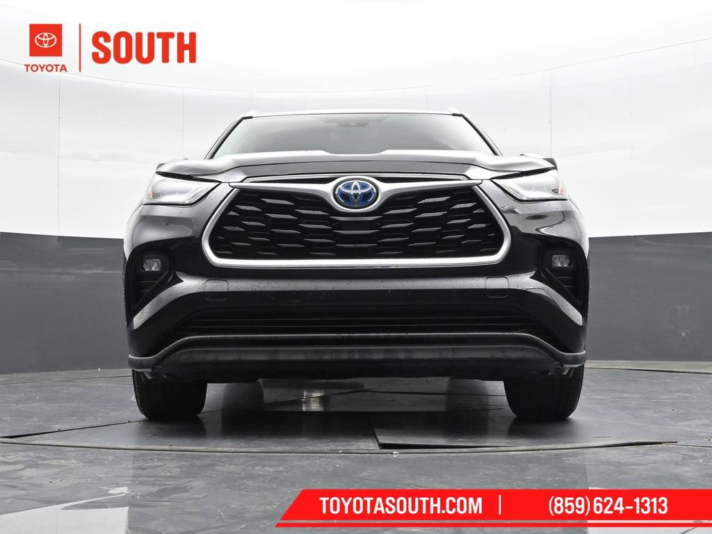 Used 2020 Toyota Highlander XLE AWD/4WD image 45