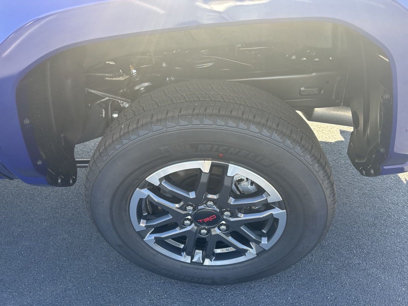 New 2024 Toyota Tacoma TRD Sport w/ TRD Sport Premium Package AWD/4WD image 12
