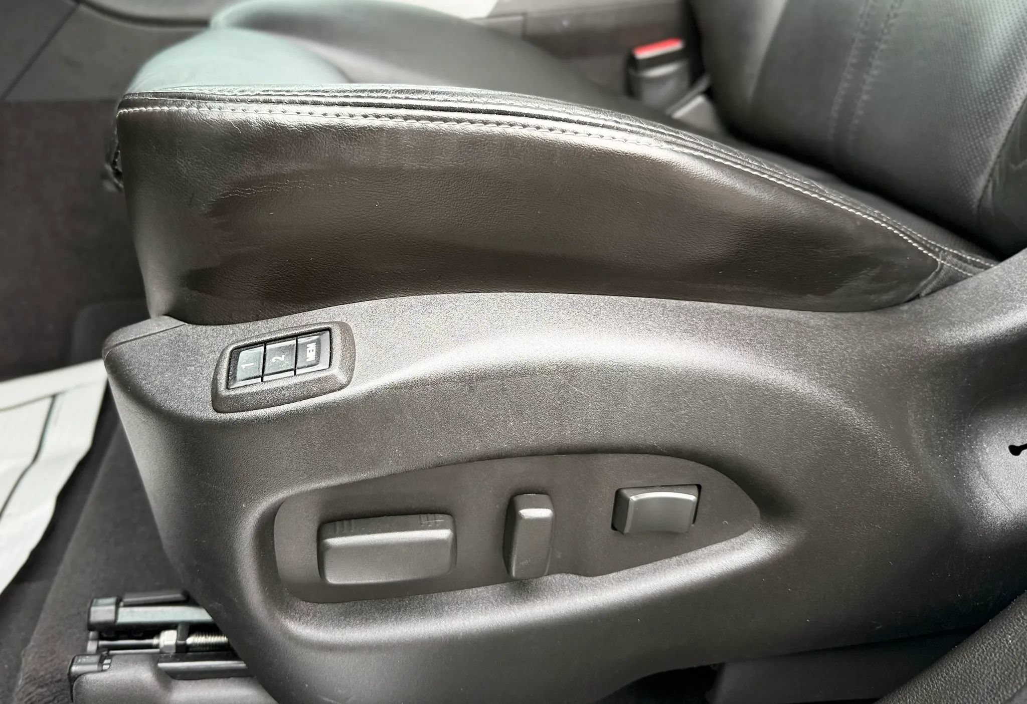 Used 2012 Cadillac SRX Luxury AWD/4WD image 28