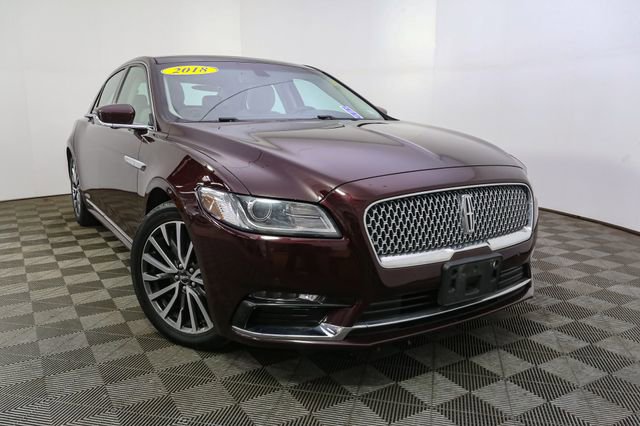 Used 2018 Lincoln Continental Select AWD/4WD image 3