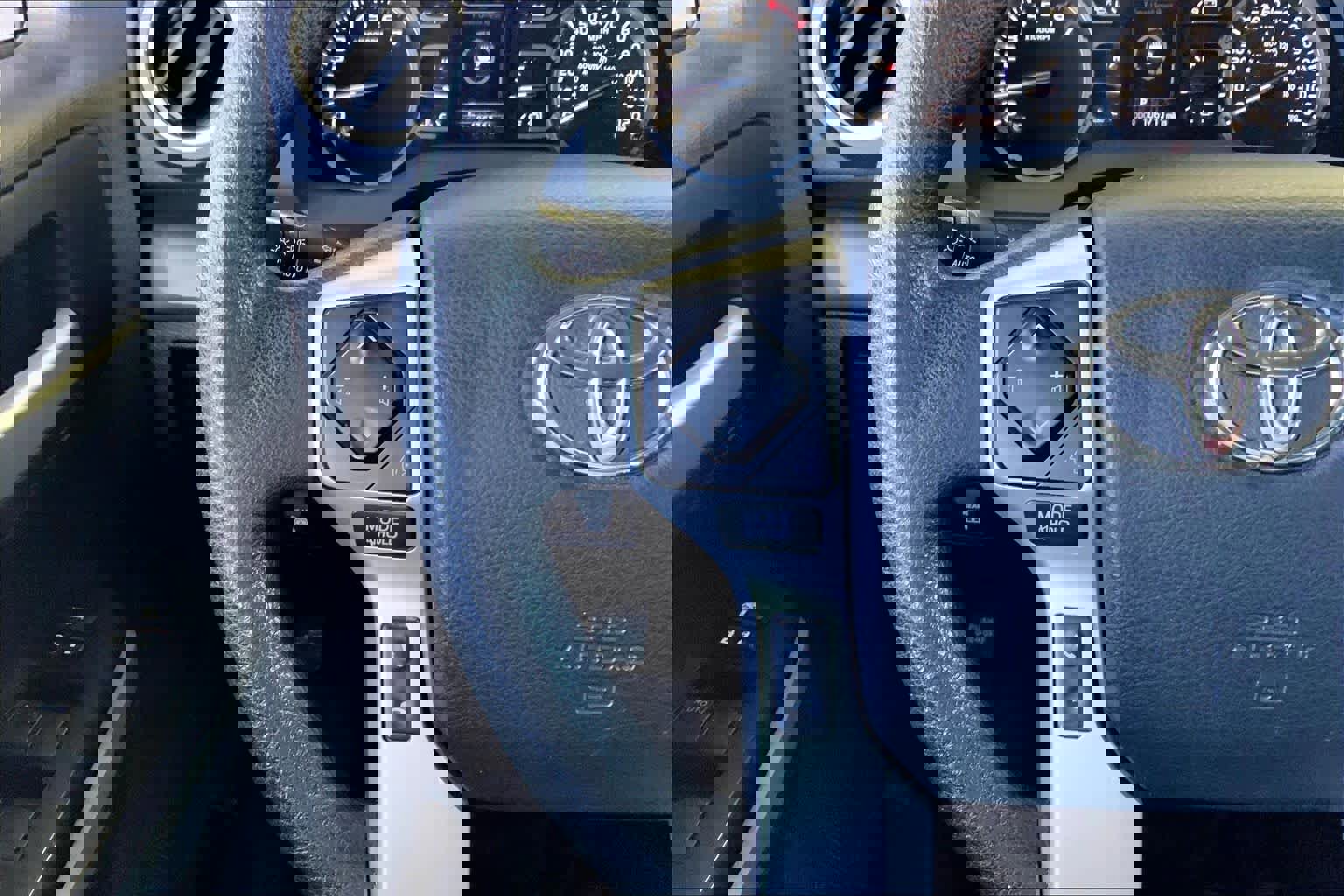 Used 2020 Toyota Tundra SR5 w/ SR5 Upgrade Package image 22