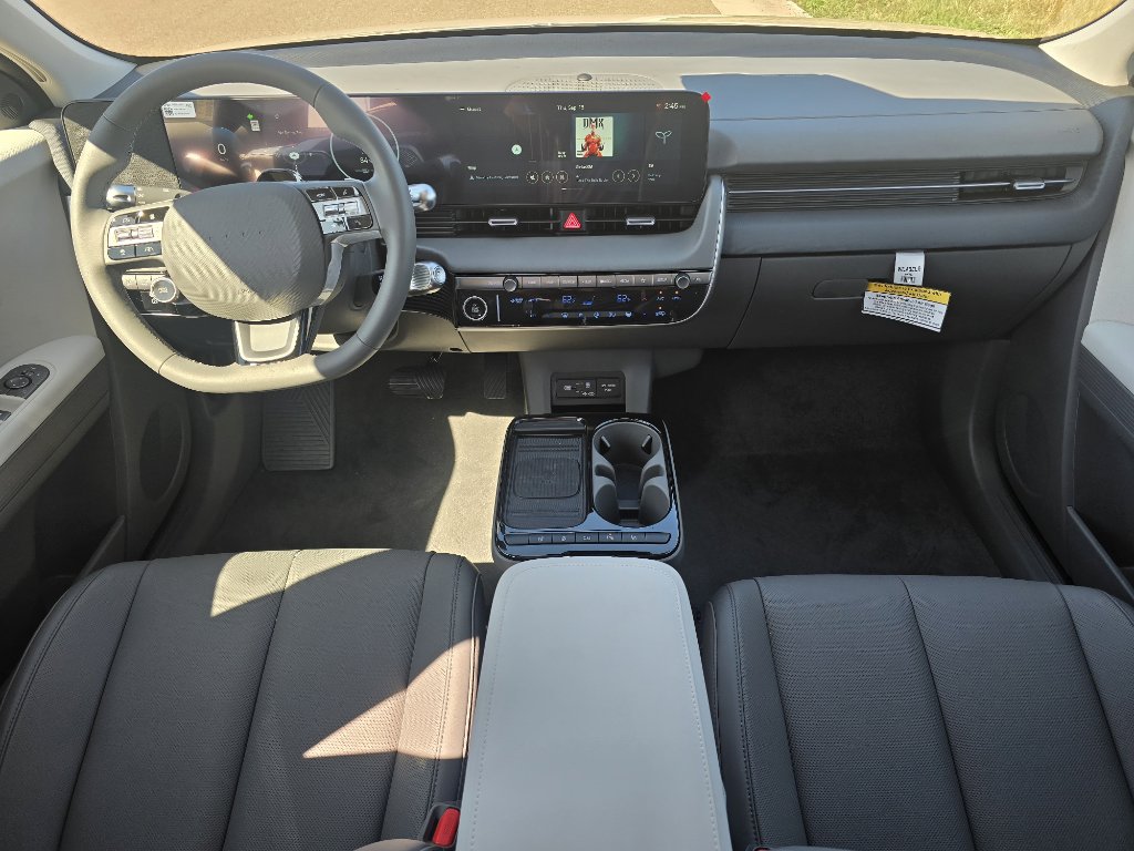 New 2025 Hyundai Ioniq 5 SEL image 26