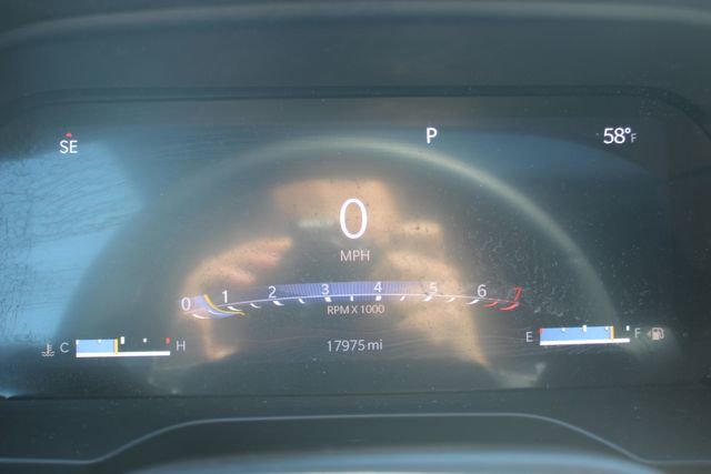 Used 2023 Jeep Grand Cherokee Altitude image 16