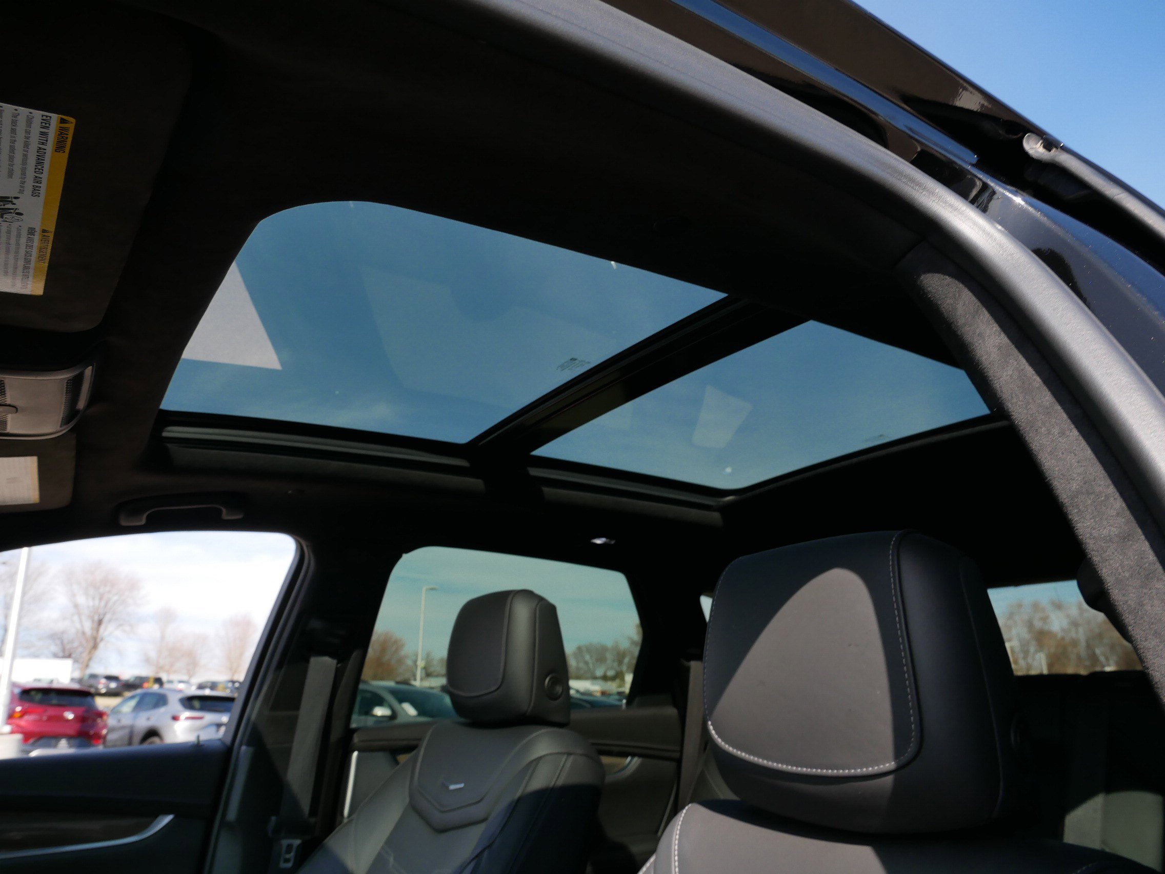 Certified 2023 Cadillac XT5 Sportv w/ Platinum Package image 31