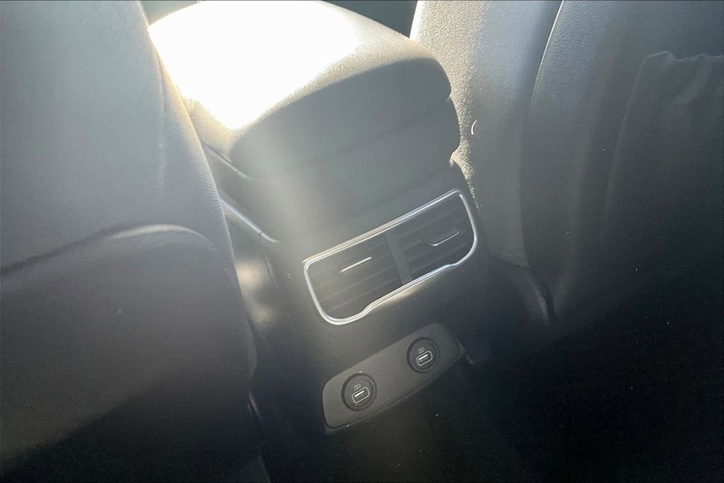 Used 2021 Hyundai Santa Fe SEL w/ Convenience Package image 11