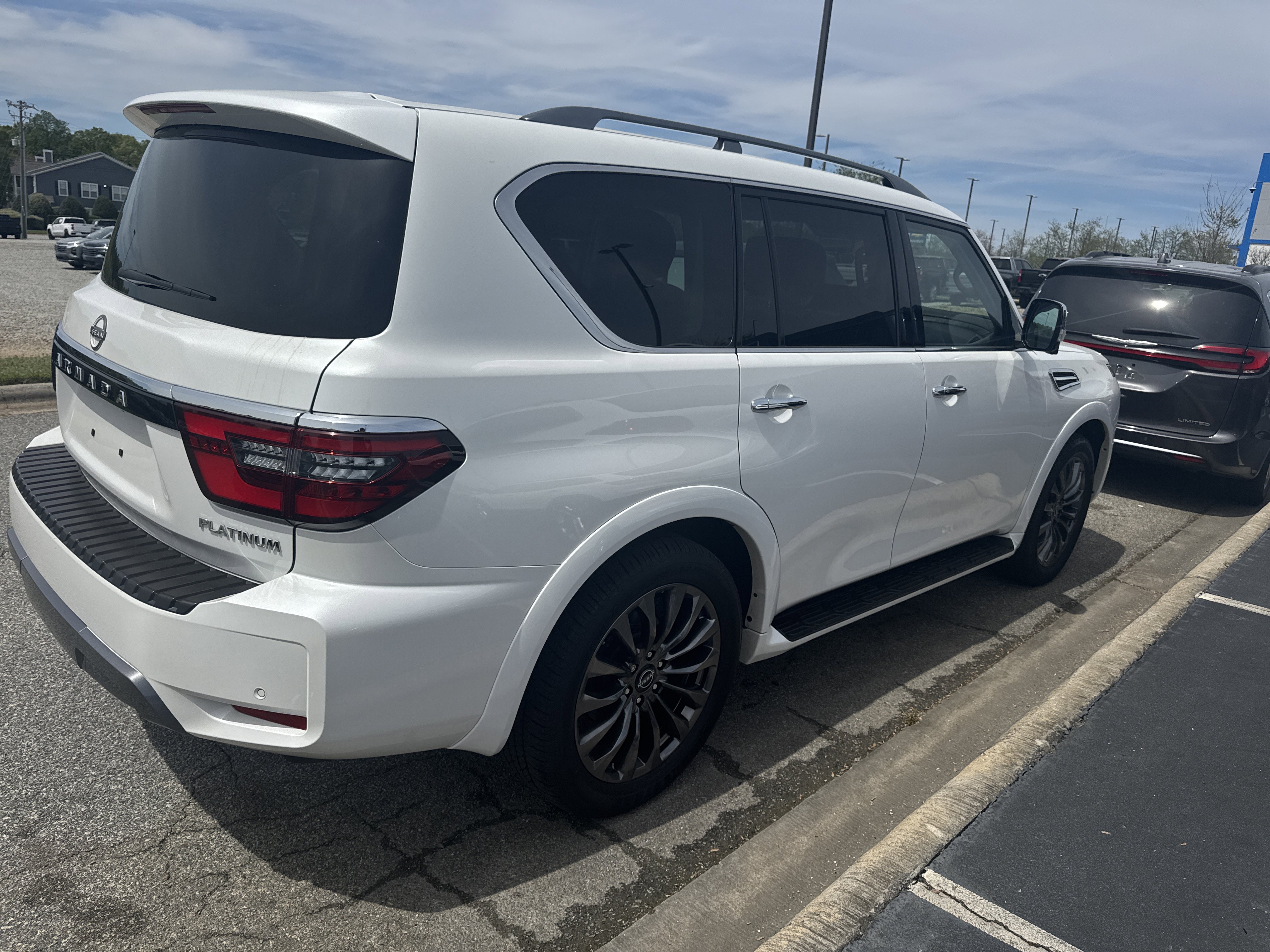 Used 2023 Nissan Armada Platinum w/ Captain's Chairs Package image 10