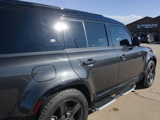Used 2022 Land Rover Defender 110 X-Dynamic SE AWD/4WD image 9
