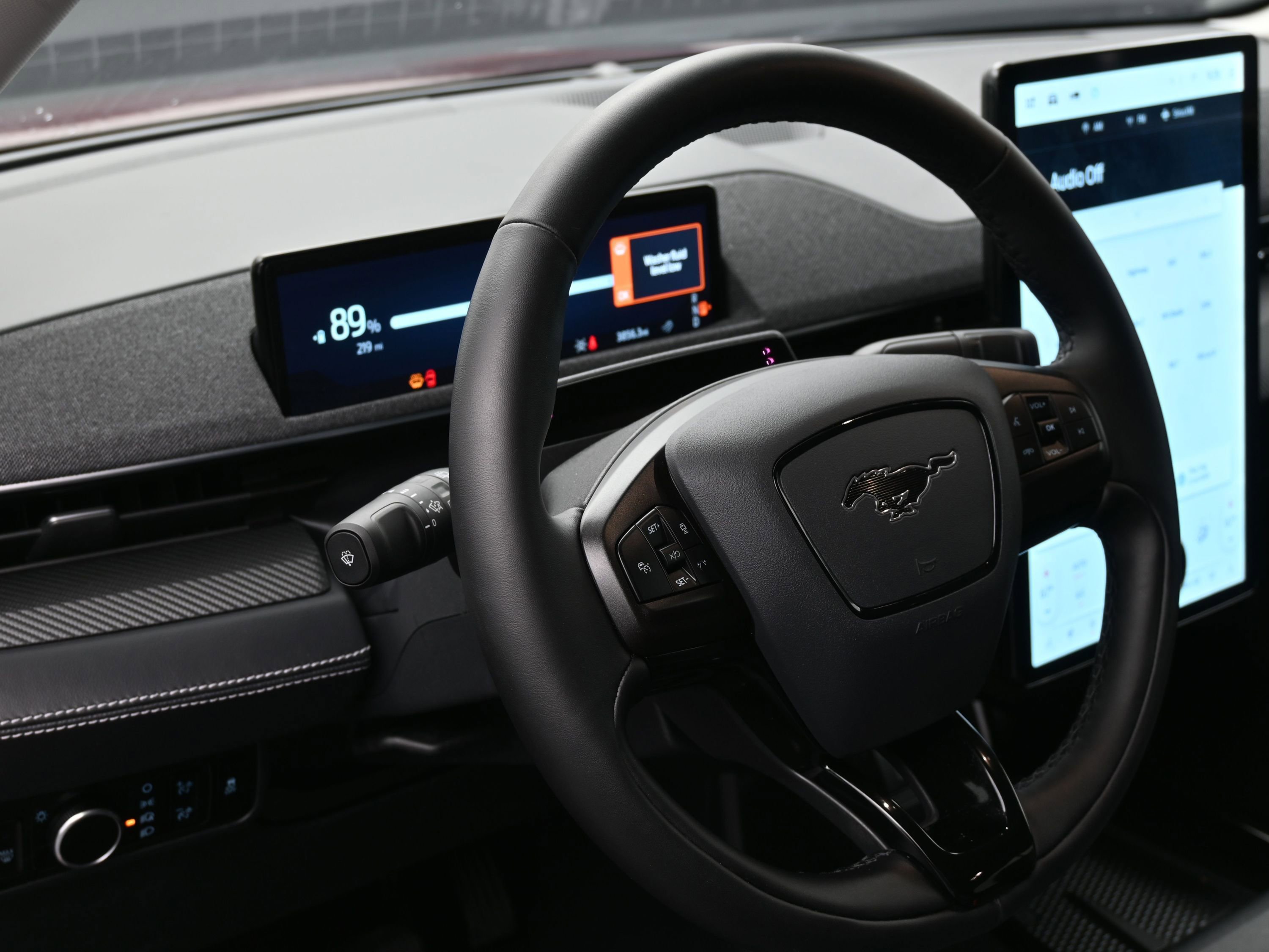 Used 2025 Ford Mustang Mach-E Premium image 19