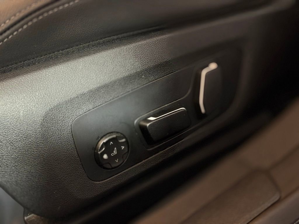Used 2025 BMW 430i xDrive w/ Premium Package image 18