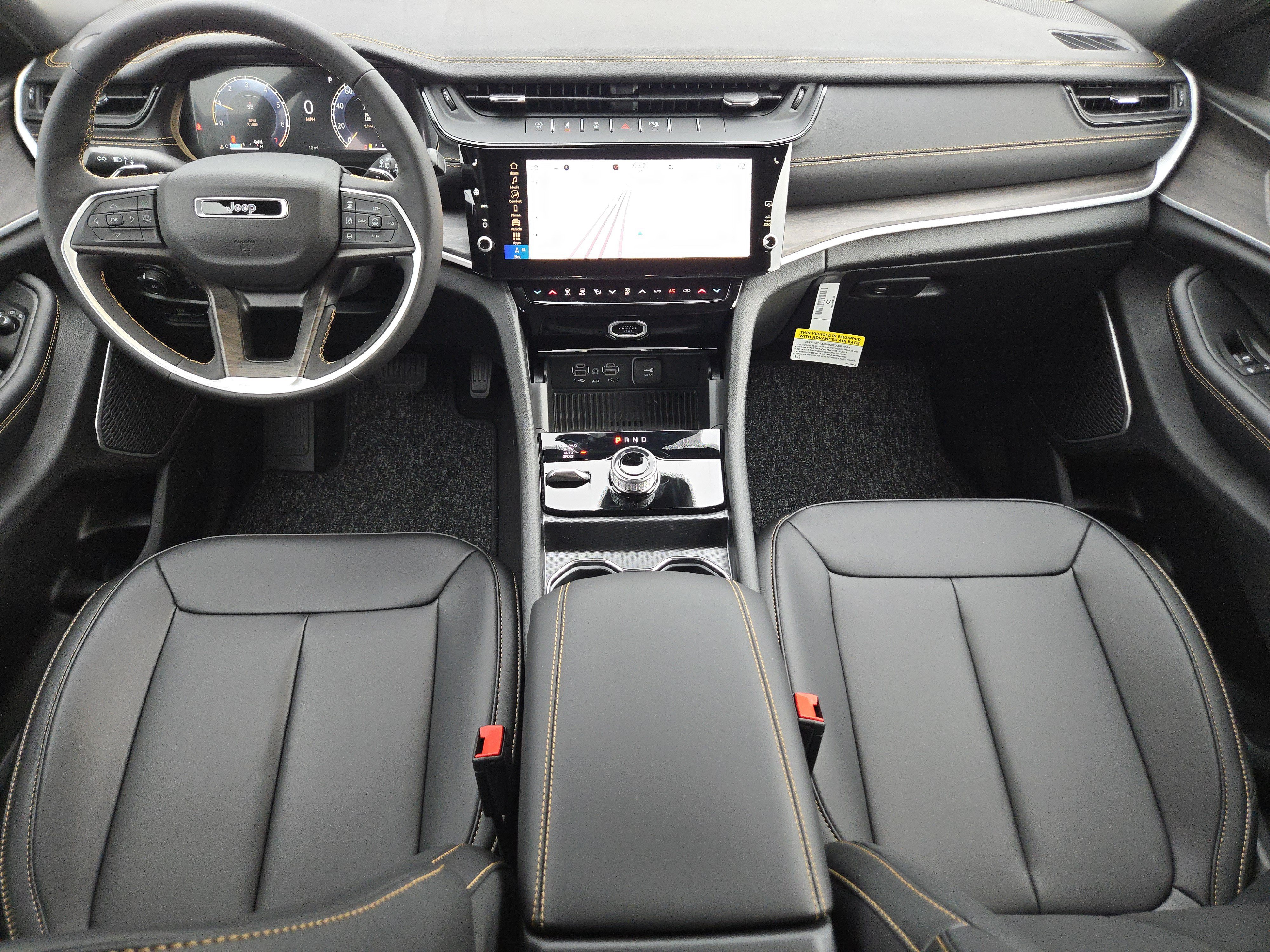 New 2026 Jeep Grand Cherokee Limited AWD/4WD image 2