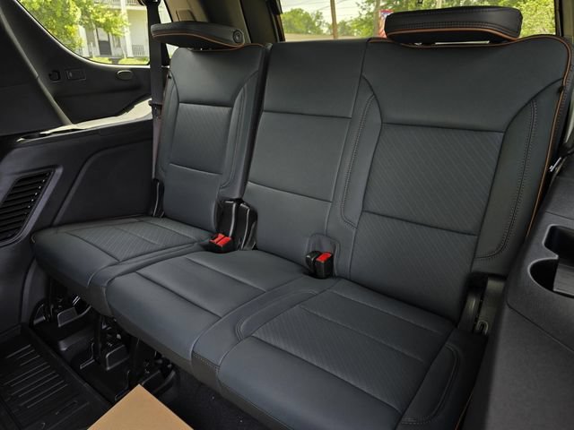 New 2026 GMC Yukon AT4 w/ AT4 Premium Plus Package AWD/4WD image 22