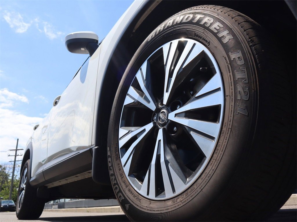 Certified 2023 Nissan Rogue SV image 10