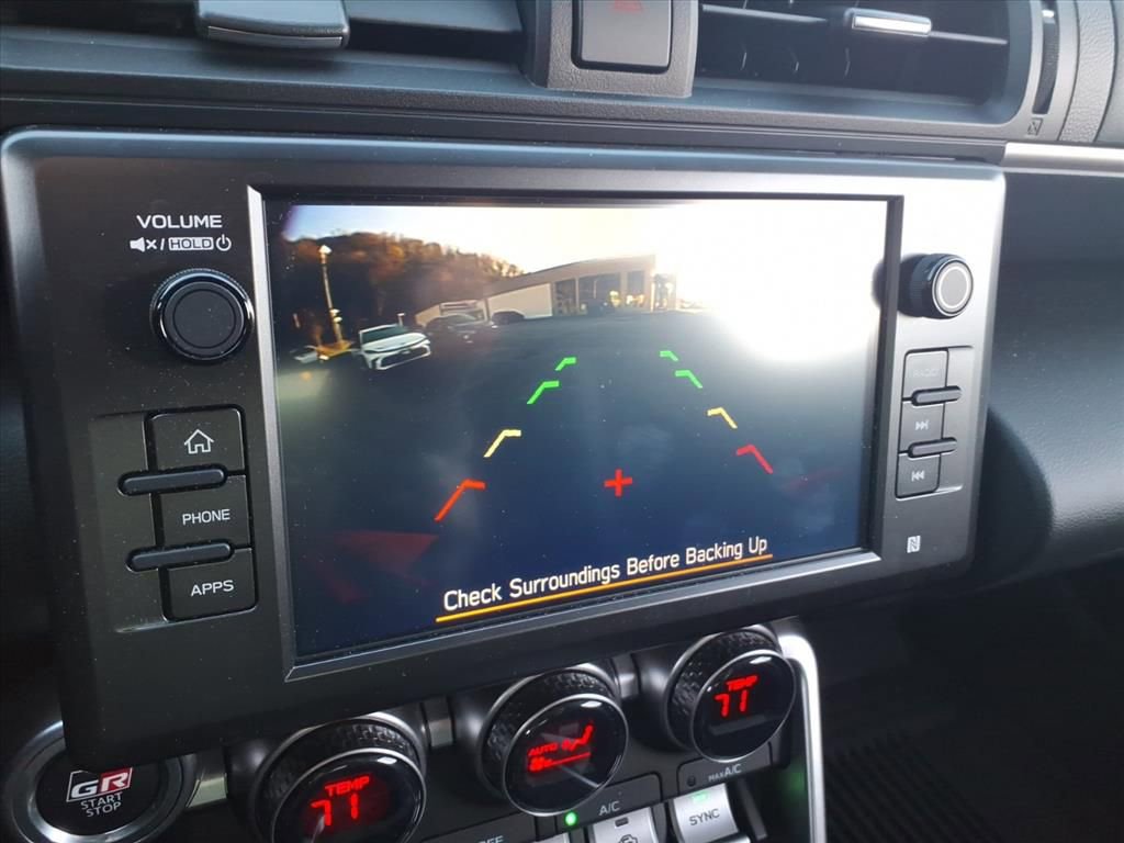 Used 2024 Toyota GR86 Premium w/ Performance Package image 26