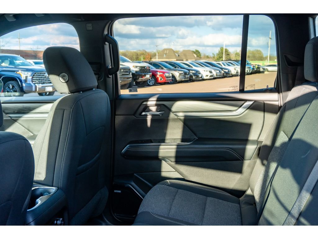 Used 2025 GMC Acadia Elevation image 13