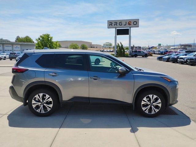 Used 2022 Nissan Rogue SV AWD/4WD image 4