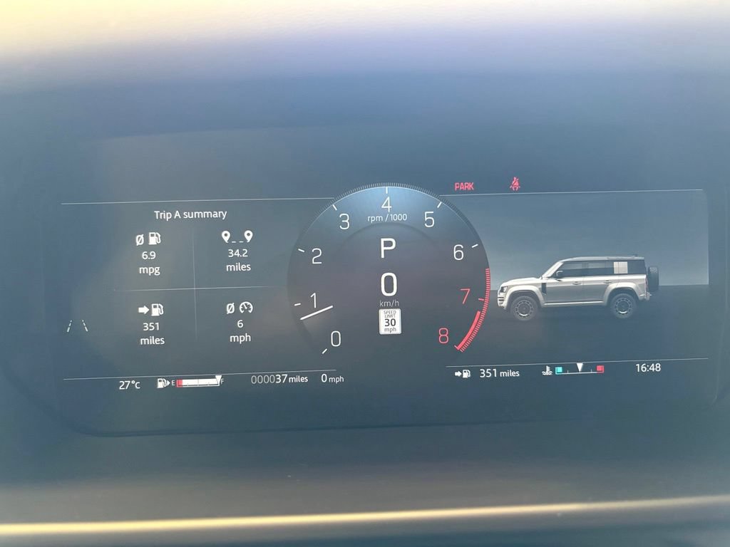 New 2026 Land Rover Defender 110 AWD/4WD image 27