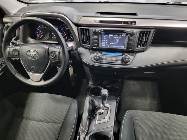 Used 2017 Toyota RAV4 XLE AWD/4WD image 30