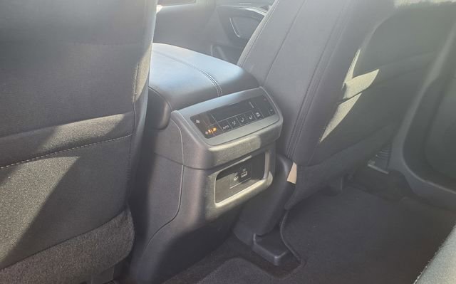 Used 2025 Nissan Pathfinder SV image 23