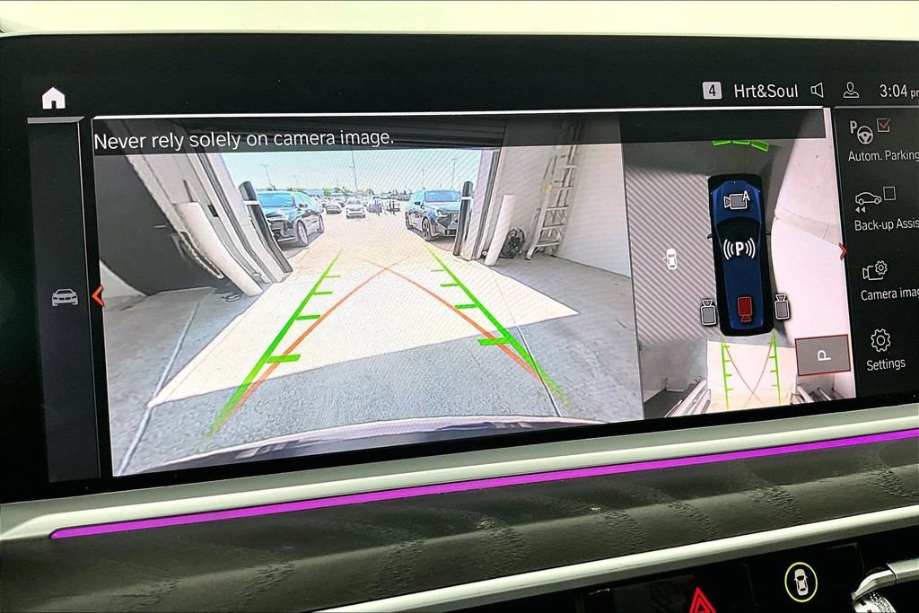 Used 2022 BMW X7 xDrive40i w/ M Sport Package image 28