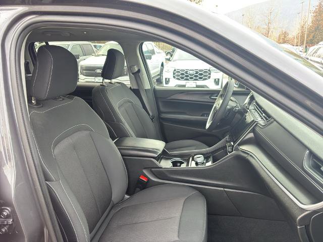 Used 2024 Jeep Grand Cherokee L Laredo image 26