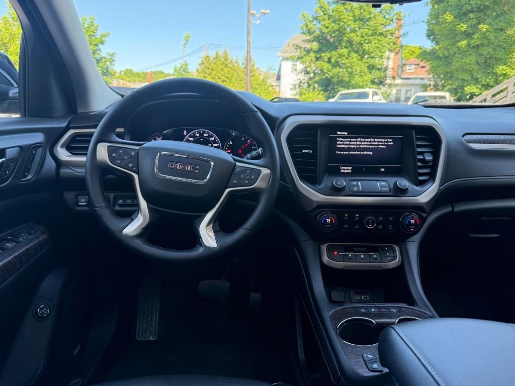 Used 2023 GMC Acadia Denali w/ Black Diamond Edition AWD/4WD image 23