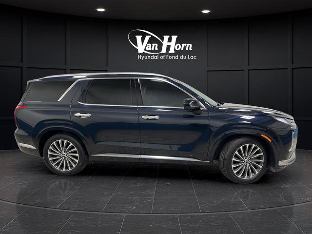Used 2024 Hyundai Palisade Calligraphy AWD/4WD image 2