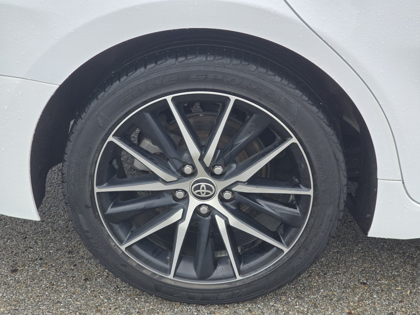 Used 2023 Toyota Camry SE FWD image 9