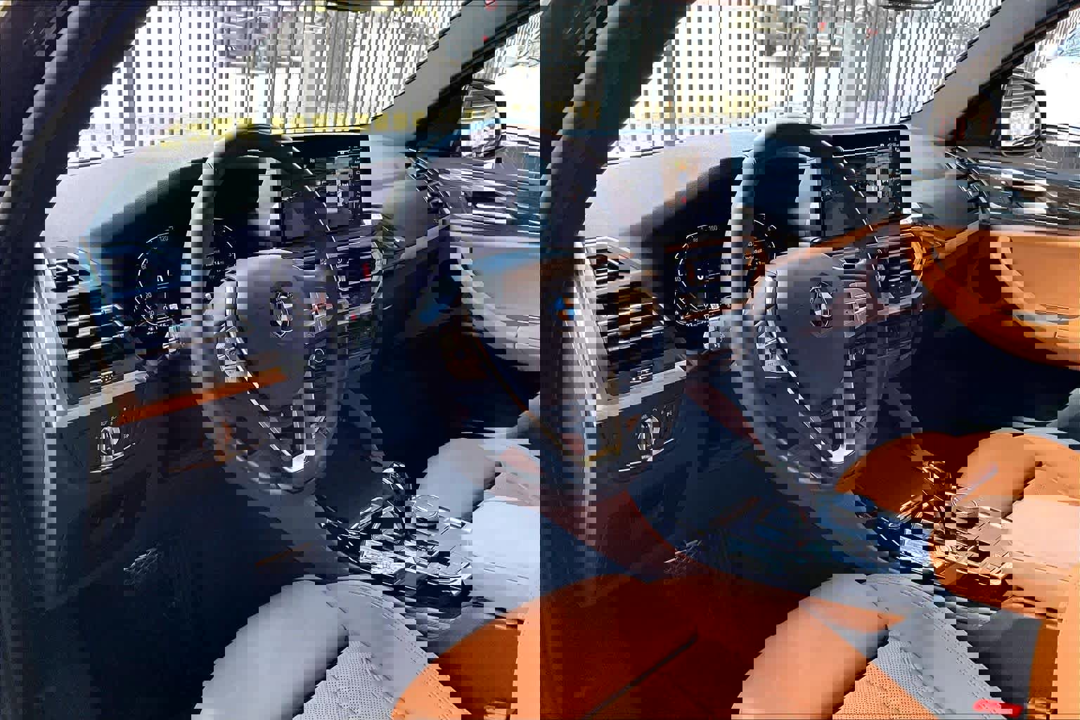 Certified 2025 BMW X4 xDrive30i image 17