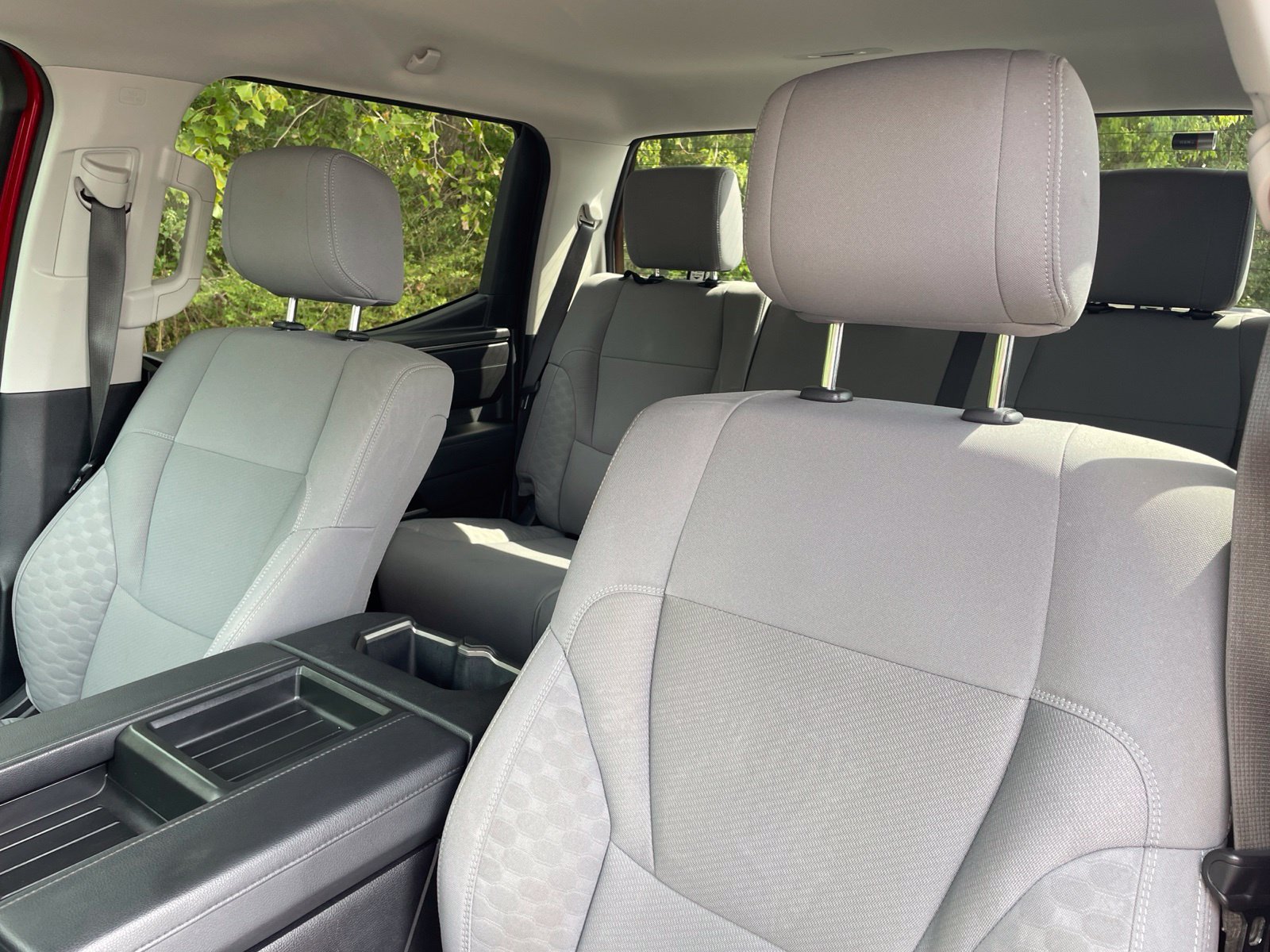 Used 2022 Toyota Tundra SR5 AWD/4WD image 29