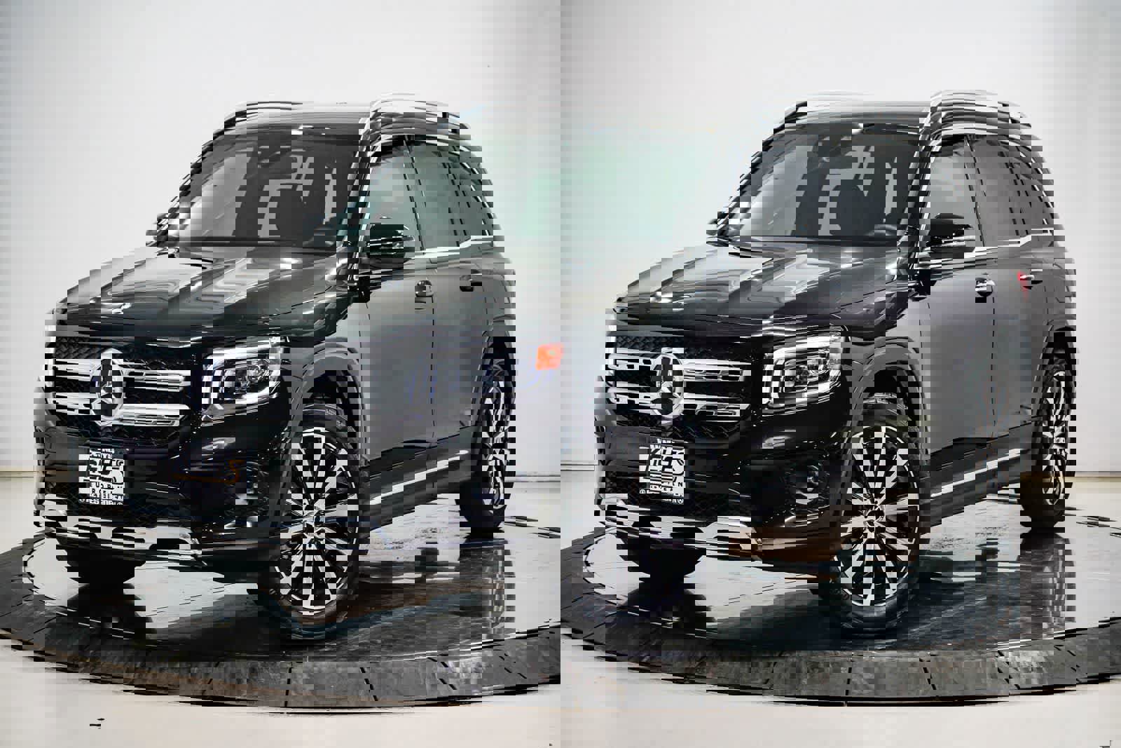 Certified 2022 Mercedes-Benz GLB 250 image 1