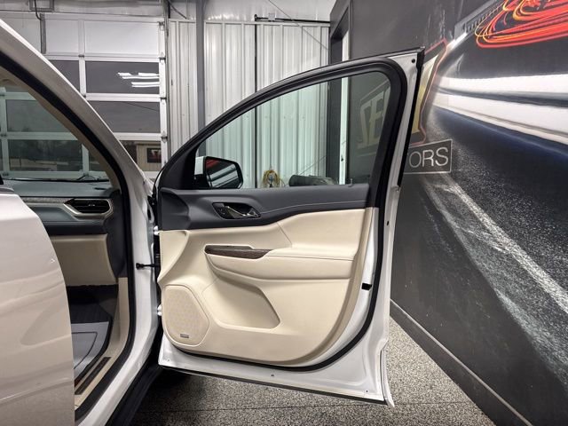 Used 2020 GMC Acadia Denali w/ Trailering Package image 30