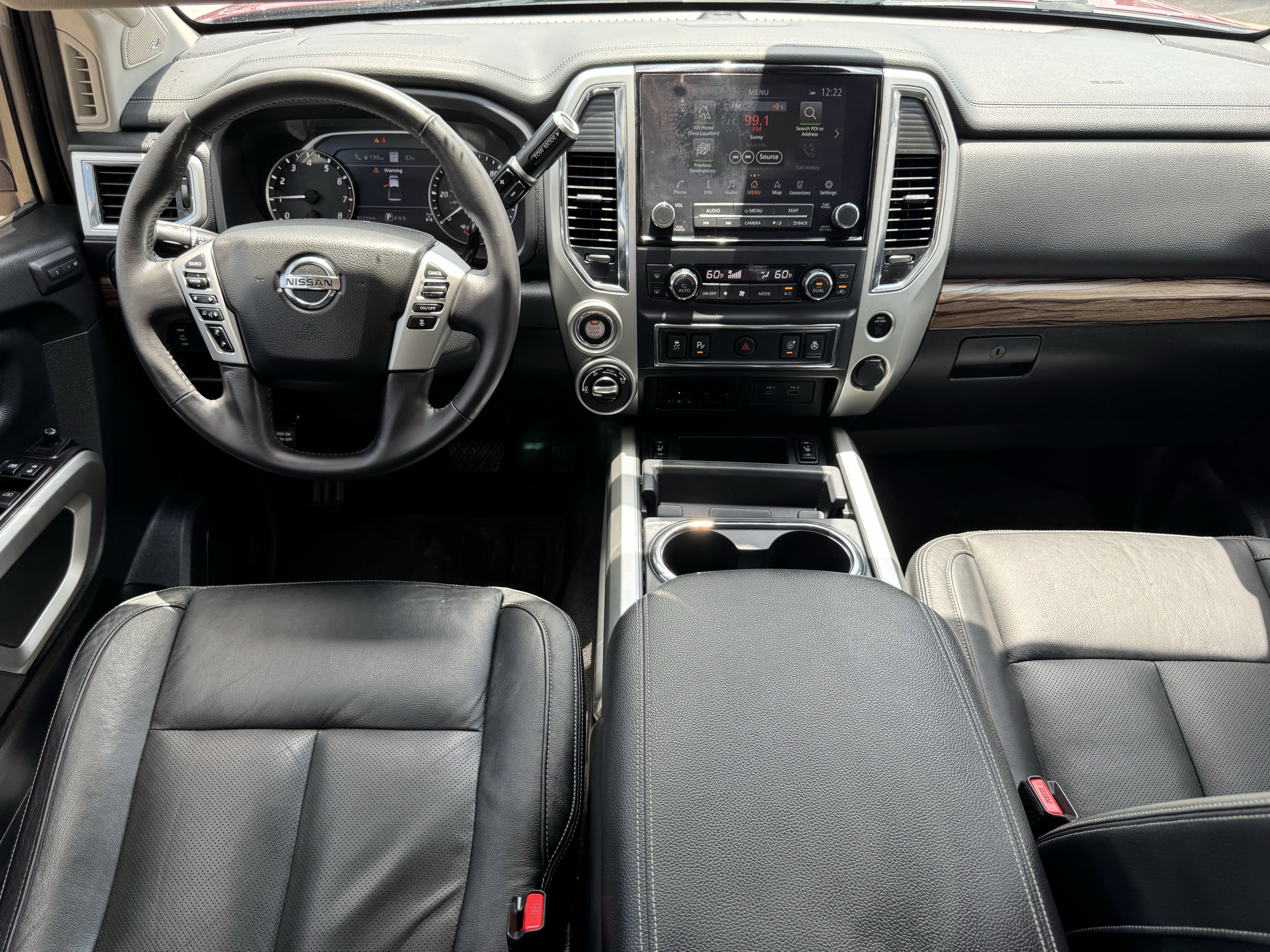 Used 2020 Nissan Titan SL w/ Moonroof Package AWD/4WD image 13