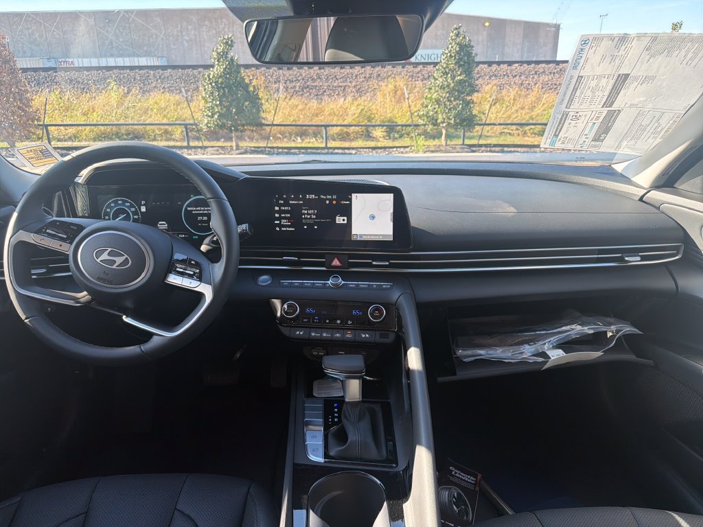 New 2026 Hyundai Elantra Limited FWD image 20