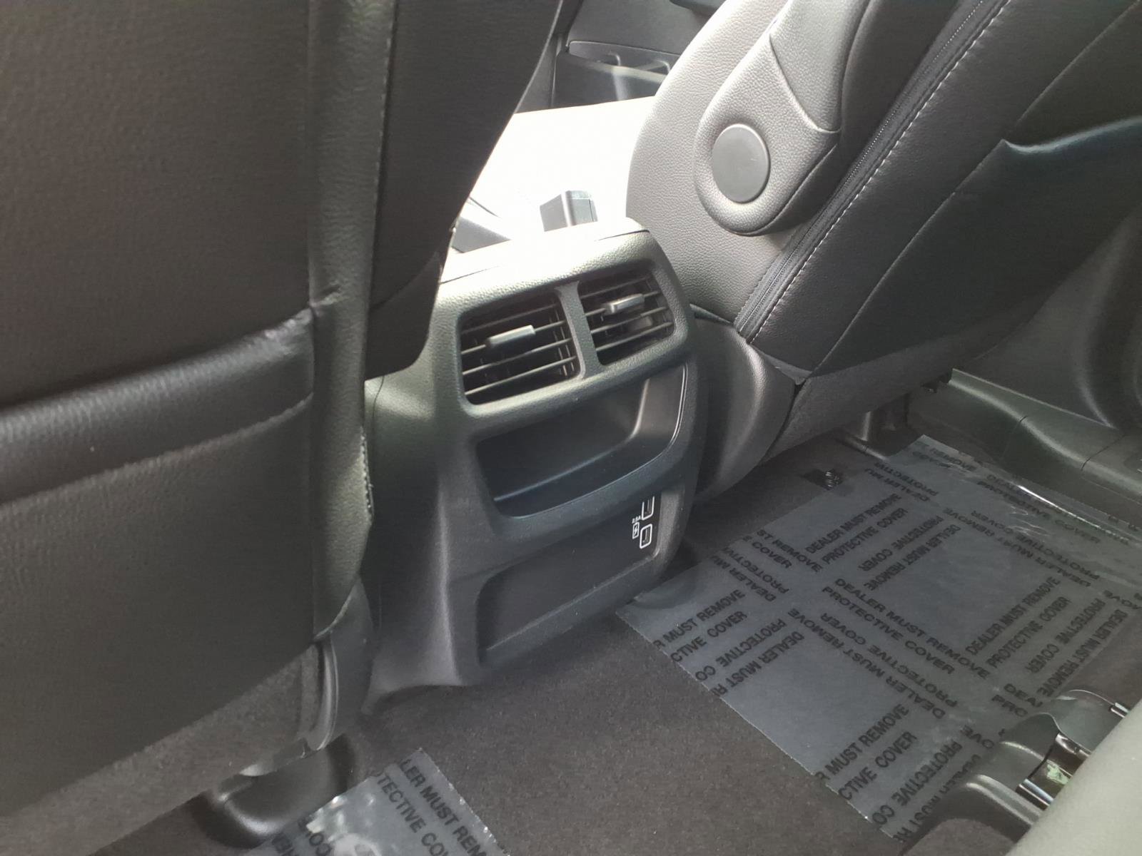 Used 2023 Honda Passport EX-L image 7
