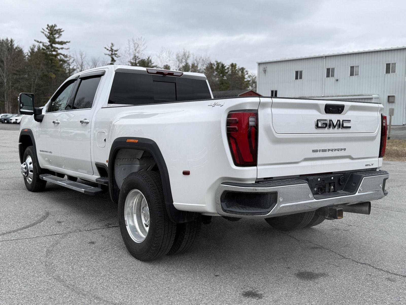 Certified 2025 GMC Sierra 3500 SLT w/ SLT Premium Package image 7