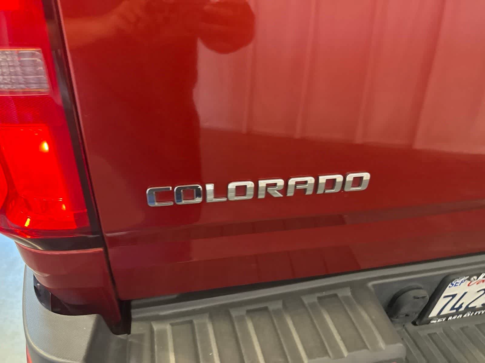 Used 2016 Chevrolet Colorado LT w/ LT Convenience Package RWD image 11