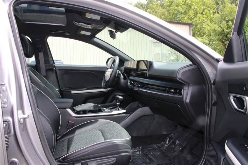 Used 2025 Kia K4 GT-Line w/ GT-Line Sunroof Package FWD image 11