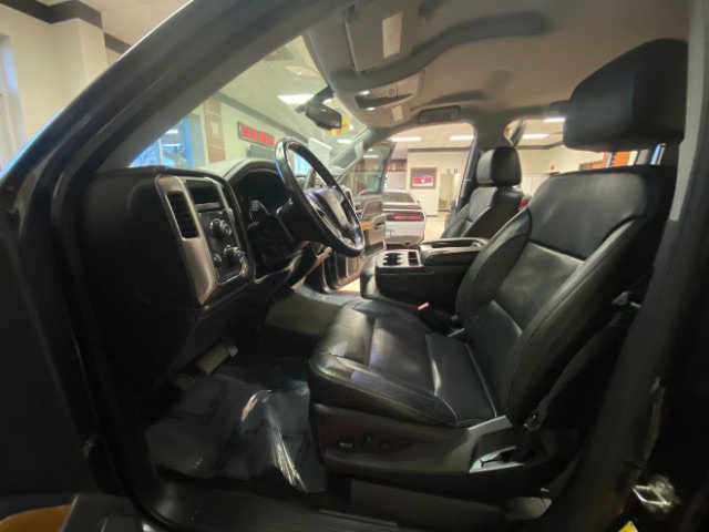 Used 2018 Chevrolet Silverado 1500 LTZ image 23