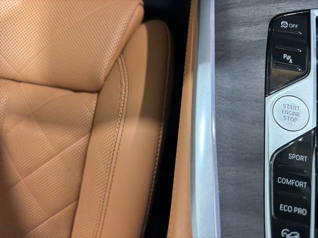 Certified 2024 BMW X7 xDrive40i w/ Premium Package image 42
