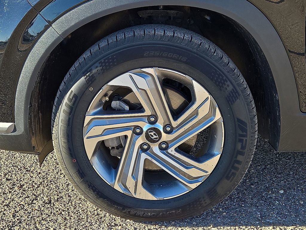 Used 2023 Hyundai Santa Fe SEL image 11