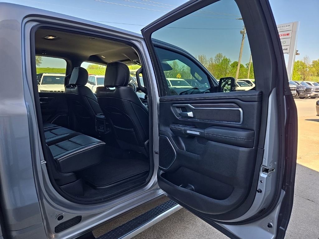 Used 2025 RAM 1500 Laramie w/ Sport Appearance Package AWD/4WD image 91