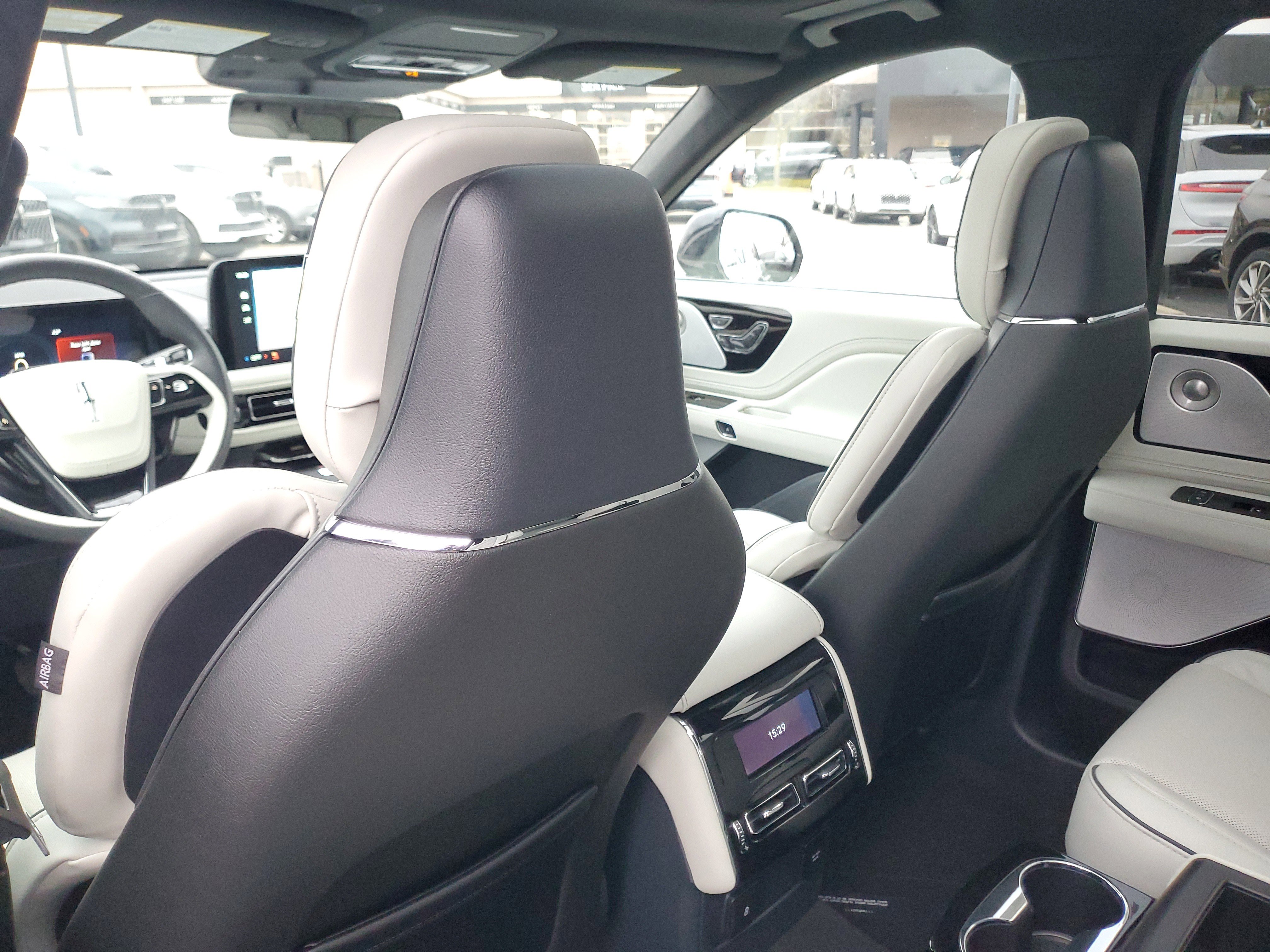 New 2026 Lincoln Aviator Black Label w/ Dynamic Handling Package image 25