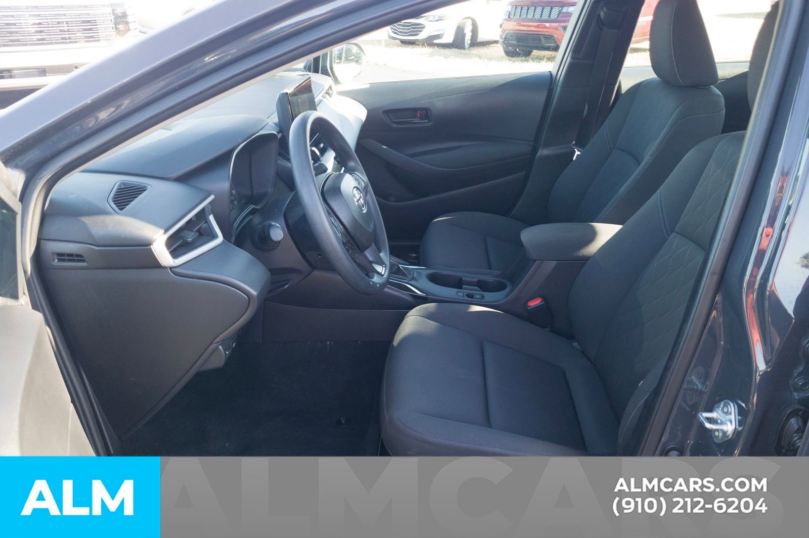 Used 2025 Toyota Corolla LE image 15