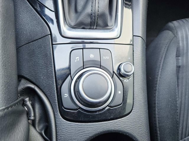 Used 2016 MAZDA MAZDA3 i Sport w/ Preferred Equipment Package image 27