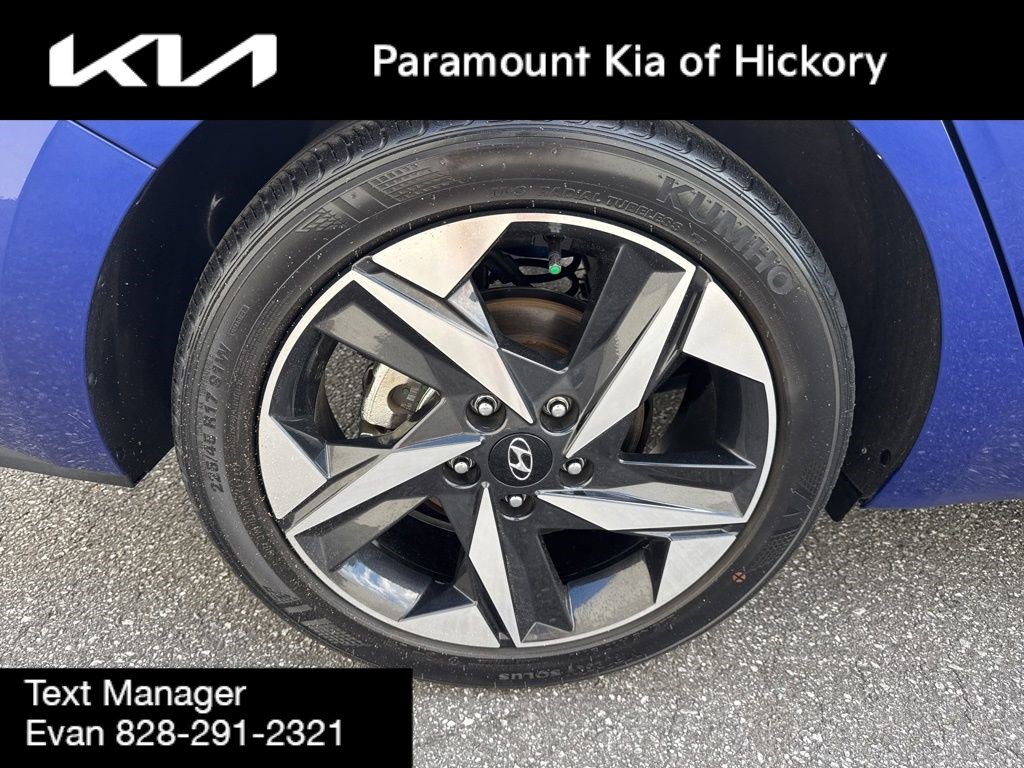 Used 2023 Hyundai Elantra SEL w/ Convenience Package image 9