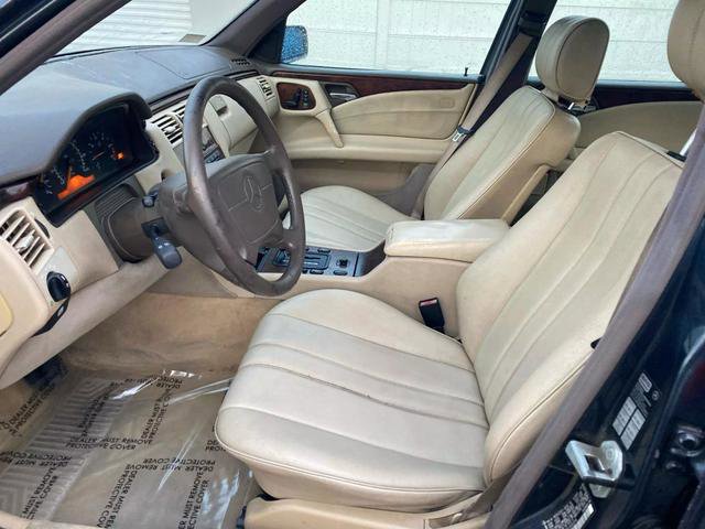 Used 1996 Mercedes-Benz E 300 Sedan image 16