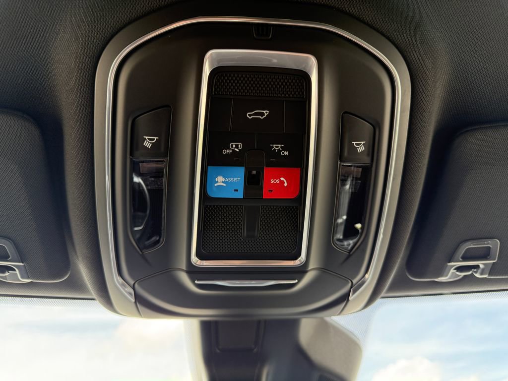 New 2026 Jeep Grand Cherokee L 4WD image 37