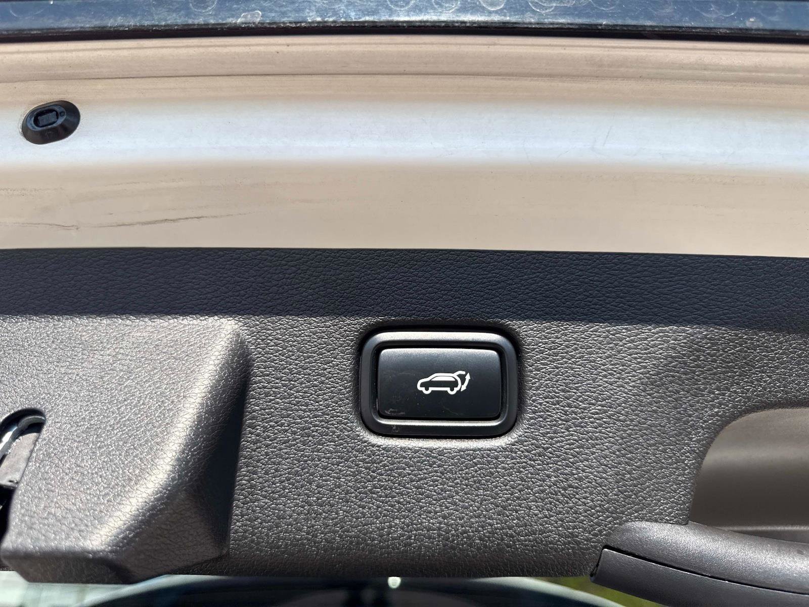 Used 2023 Kia Sportage SX image 13