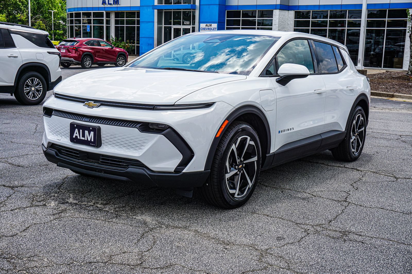 New 2026 Chevrolet Equinox EV LT FWD image 3